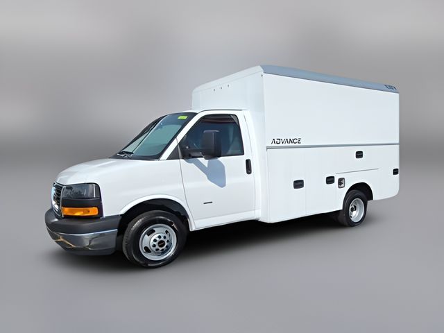 2026 GMC Savana Base