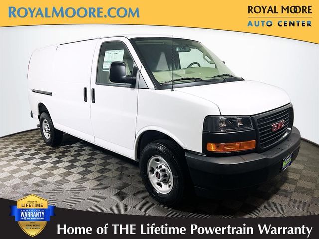2026 GMC Savana Base