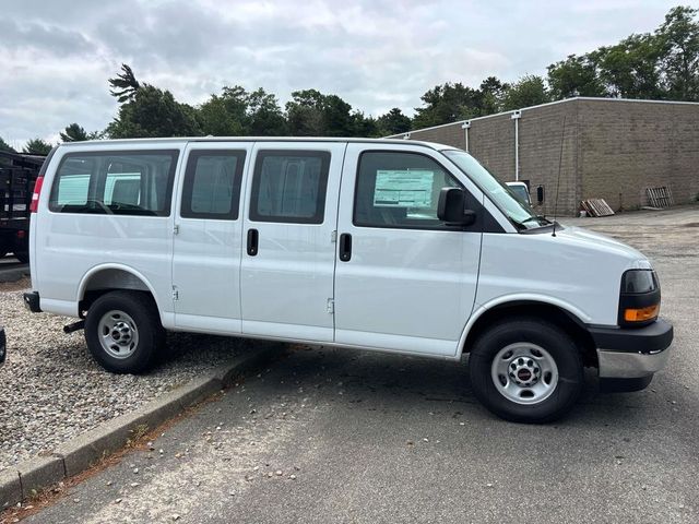 2026 GMC Savana Base