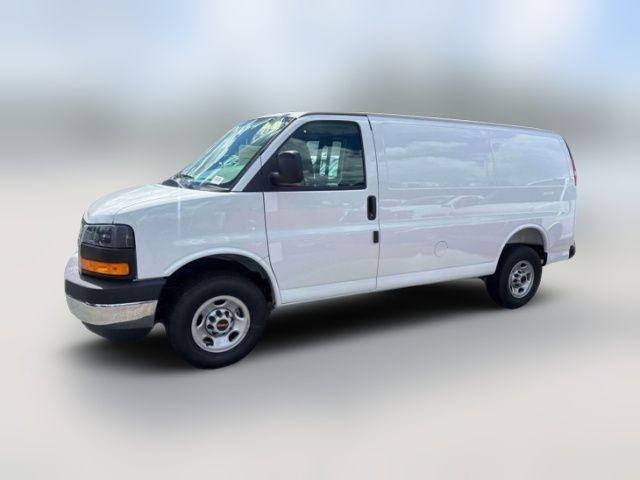 2026 GMC Savana Base