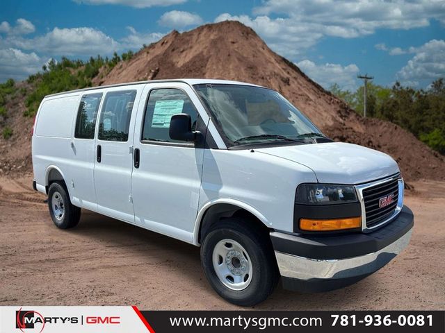 2026 GMC Savana Base