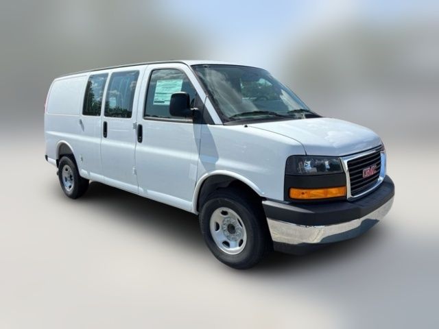 2026 GMC Savana Base