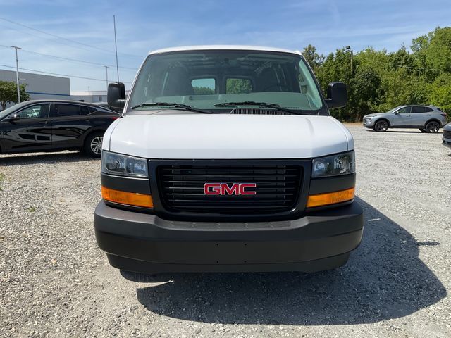 2026 GMC Savana Base