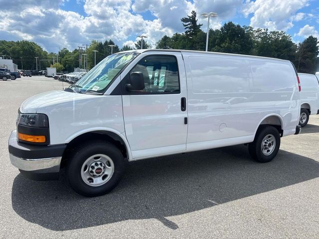 2026 GMC Savana Base