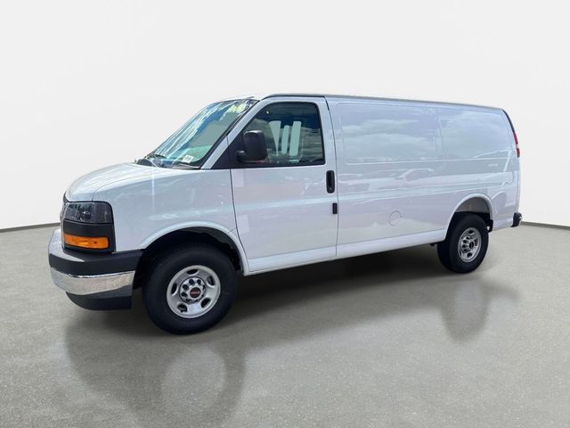 2026 GMC Savana Base