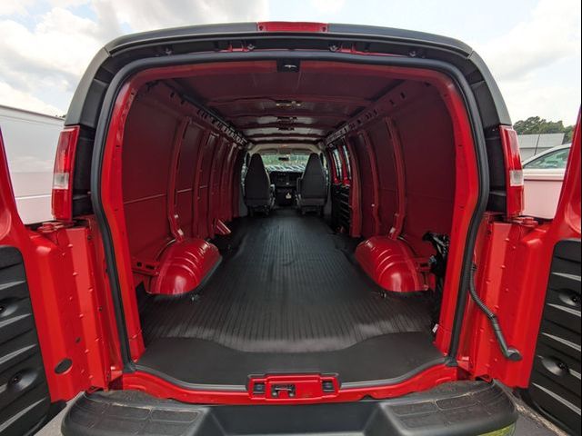 2026 GMC Savana Base