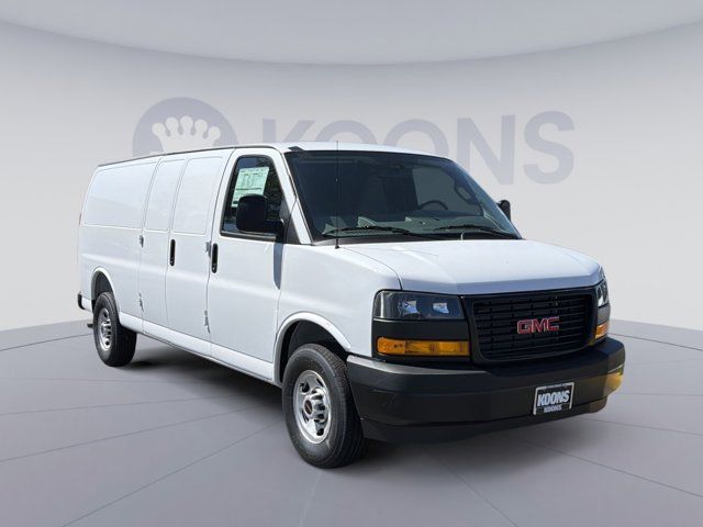 2026 GMC Savana Base