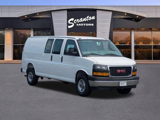 2026 GMC Savana Base