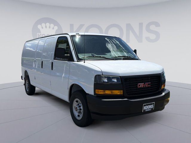 2026 GMC Savana Base