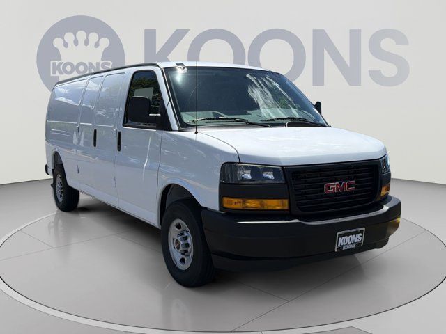2026 GMC Savana Base
