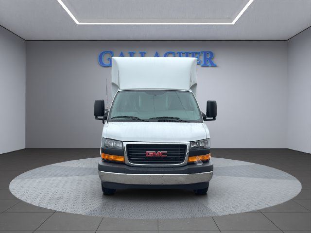 2026 GMC Savana Base