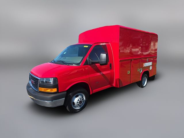 2026 GMC Savana Base