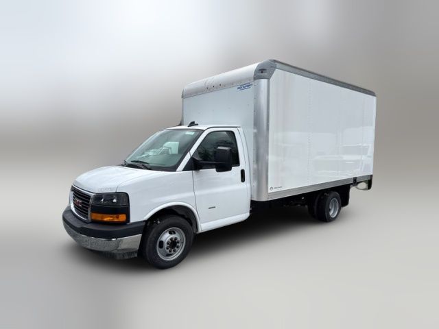 2026 GMC Savana Base