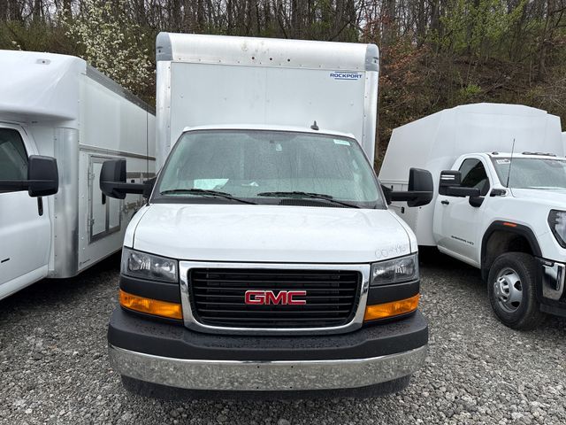 2026 GMC Savana Base