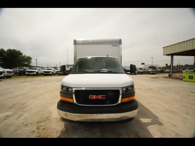 2026 GMC Savana Base