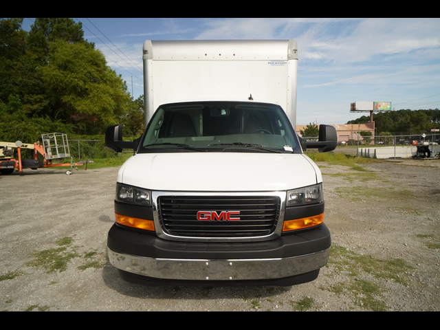 2026 GMC Savana Base