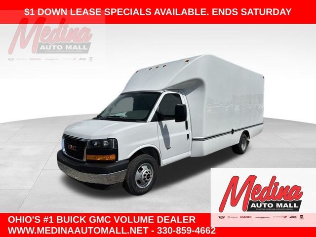 2026 GMC Savana Base