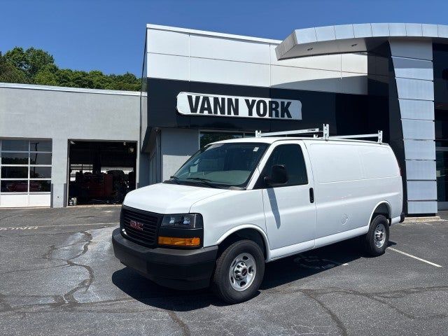 2026 GMC Savana Base