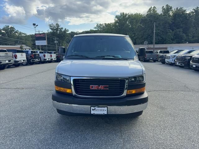 2026 GMC Savana Base