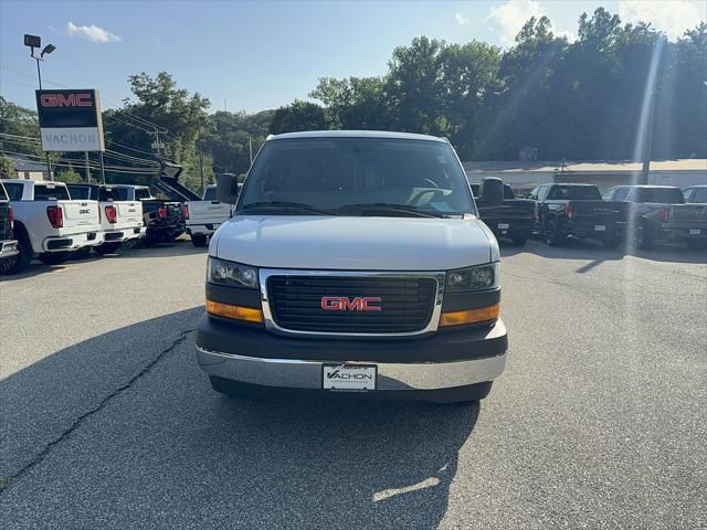 2026 GMC Savana Base