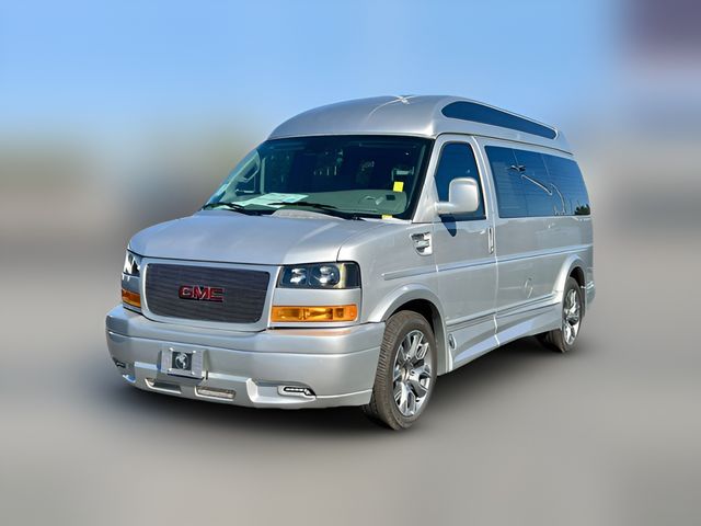 2026 GMC Savana Base