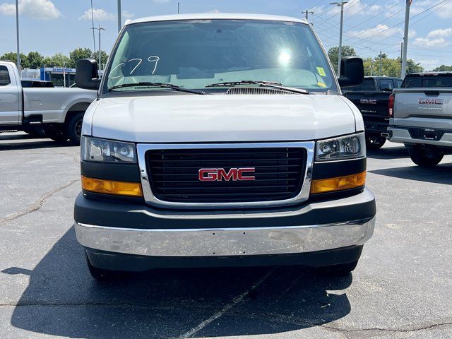 2026 GMC Savana Base
