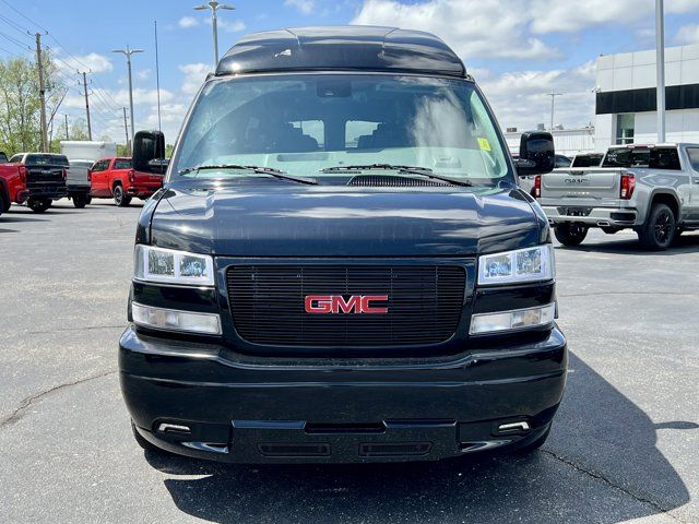2026 GMC Savana Base