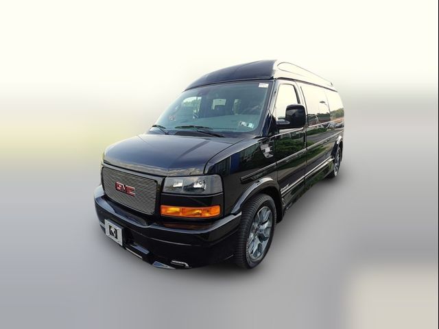 2026 GMC Savana Base