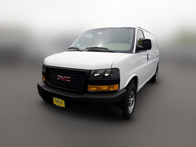 2026 GMC Savana Base