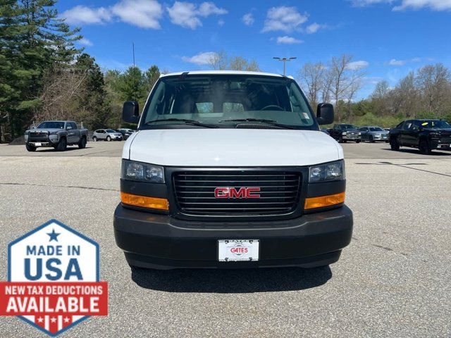 2026 GMC Savana Base