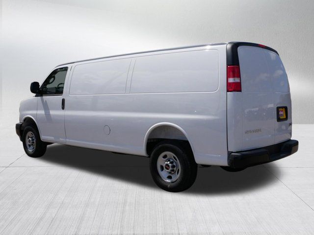 2026 GMC Savana Base
