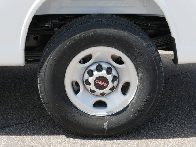 2026 GMC Savana Base