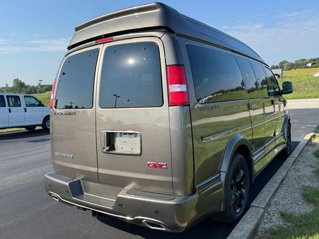 2026 GMC Savana Base