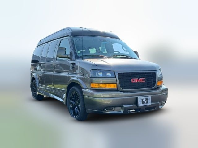 2026 GMC Savana Base