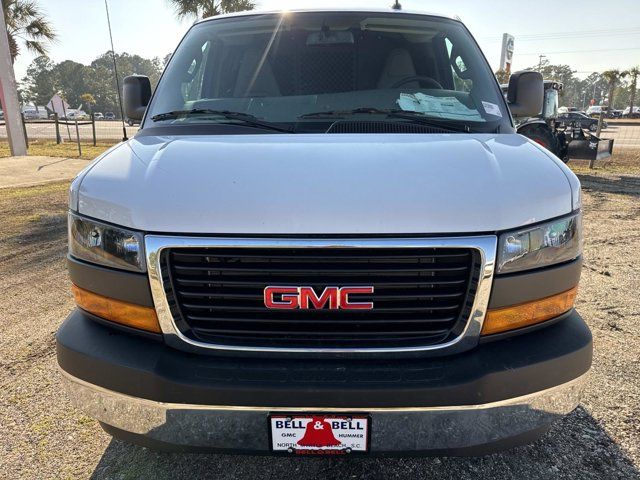 2026 GMC Savana Base