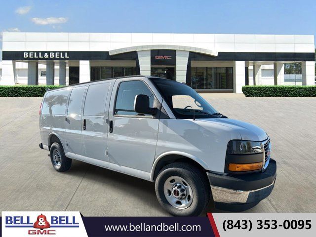 2026 GMC Savana Base