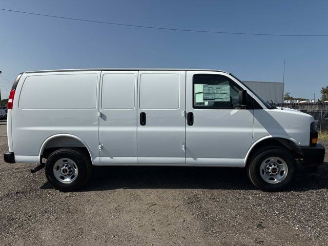 2026 GMC Savana Base