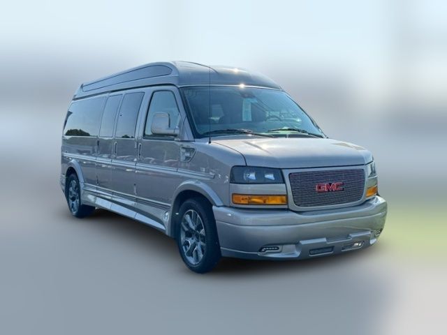 2026 GMC Savana Base