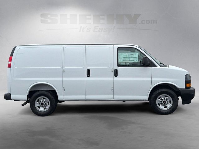 2026 GMC Savana Base