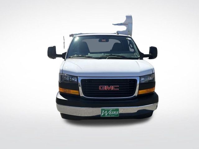 2026 GMC Savana Base
