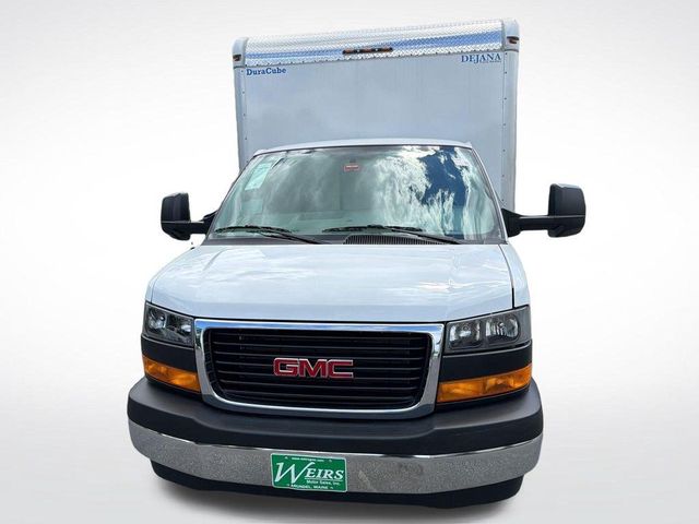 2026 GMC Savana Base