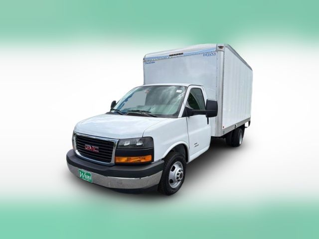 2026 GMC Savana Base