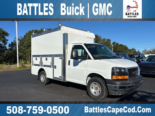2026 GMC Savana Base