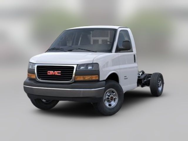 2026 GMC Savana Base