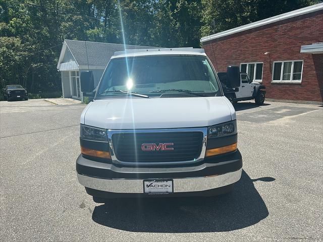 2026 GMC Savana Base