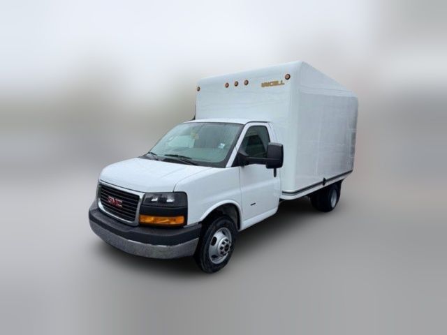 2026 GMC Savana Base