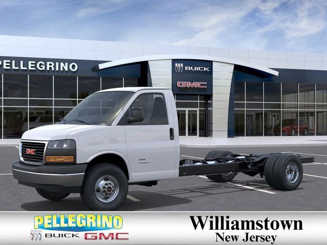 2026 GMC Savana Base