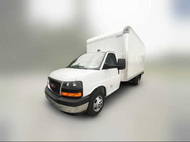 2026 GMC Savana Base