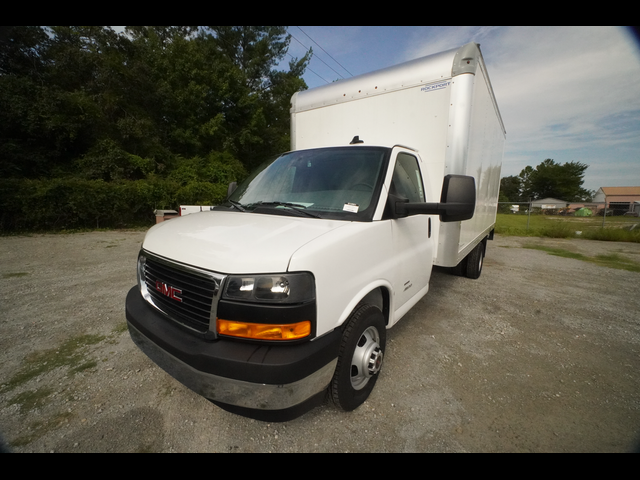 2026 GMC Savana Base