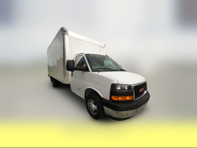 2026 GMC Savana Base